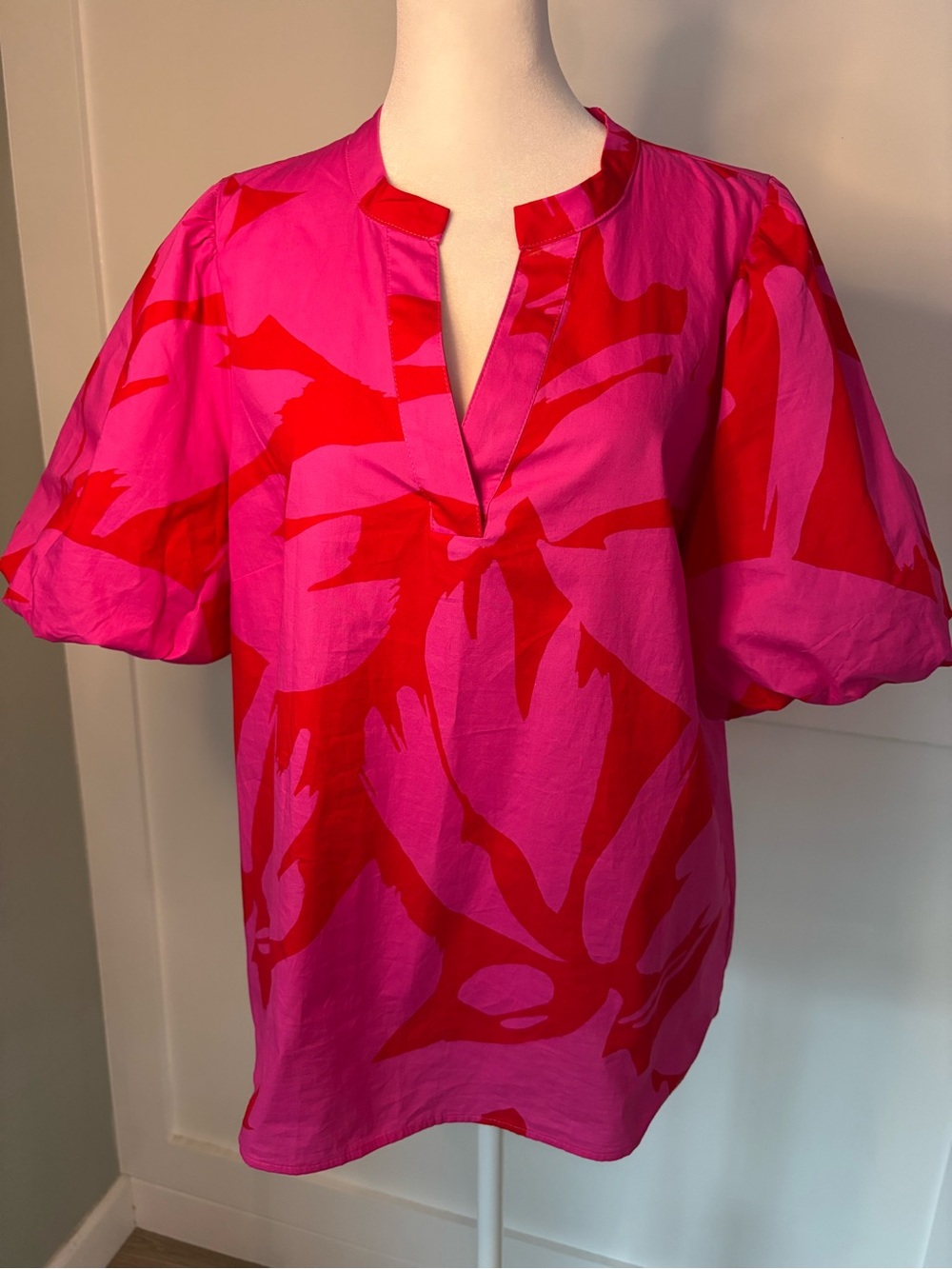 Sugarlips Pink & Red Split-Neck Short Sleeve Blouse